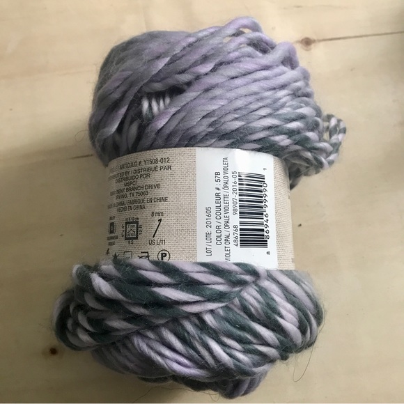 3 Skeins Loops & Threads Yarn Facets 2 Pacific Opal 1 Violet Opal Bulky Roving - Picture 8 of 11